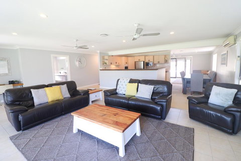 Boikon Beach House - Gold Coast 2