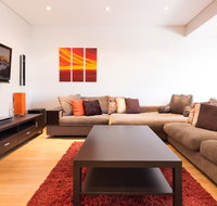 Bold modern 1 bed 10 mins from the city - Gold Coast