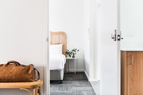 The Ned Ryan Motel - Tourism Gold Coast 1