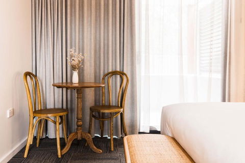 The Ned Ryan Motel - Tourism Gold Coast 2