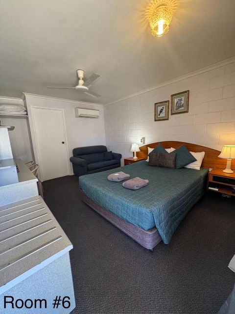 Warrego Motel - Tourism Gold Coast 2