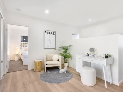 Well-decorated 4BR Family Home Steps To Mall - Tourism Gold Coast 3