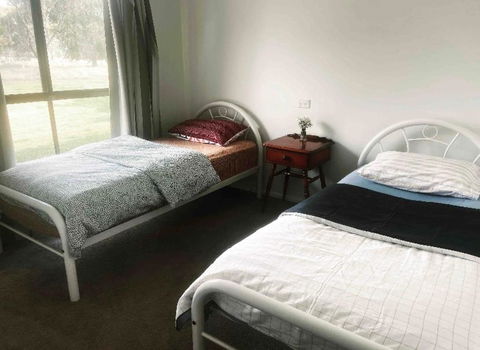 Wings Field - Relaxing Family Farm Stay - Tourism Gold Coast 2