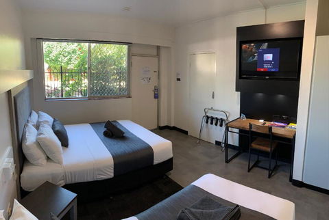 The Stuart Hotel-Motel - Tourism Gold Coast 0