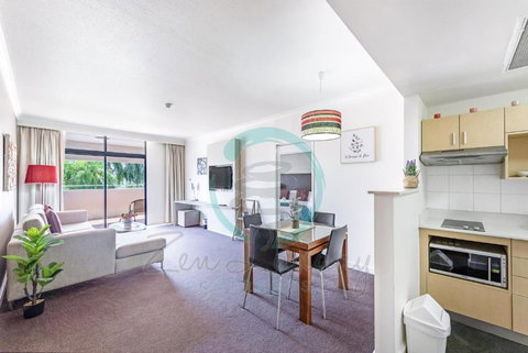 ZEN AT THE ESPLANADE - Spectacular Sunset Retreat - Gold Coast 2