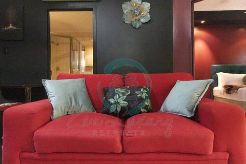 ZEN MARKETS - Boutique 1-BR Apt Near Parap Markets - Gold Coast 1