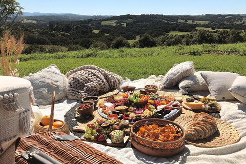 A Picnic In Byron Bay - Tourism Gold Coast 0