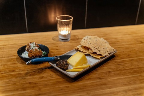 The Flavors Of Perth: Fremantle Wine & Bites Private Tour - Gold Coast 4