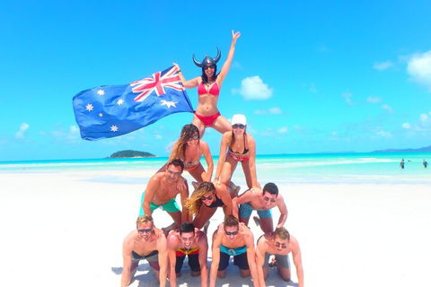 Sail, Snorkel, SUP & Kayak Charter Whitsundays - Tourism Gold Coast 3