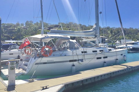 Sailing Curlew Escape On Moreton Bay - Tourism Gold Coast 0