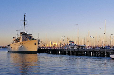 Melbourne City And Williamstown Ferry Cruise - Tourism Gold Coast 4