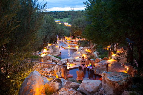 Peninsula Hot Springs Tour With Restaurant Lunch & Gondola Ride - Tourism Gold Coast 2