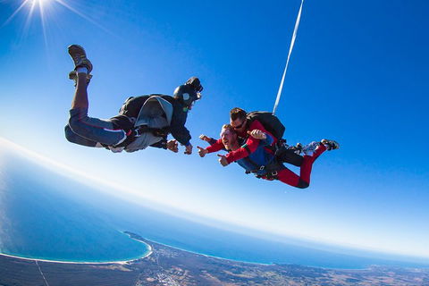 Byron Bay Tandem Sky Dive - Tourism Gold Coast 0