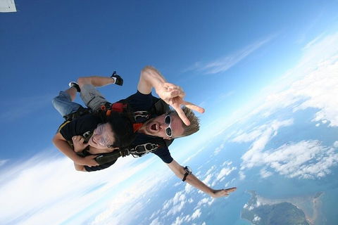 Byron Bay Tandem Sky Dive - Tourism Gold Coast 1