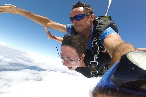 Byron Bay Tandem Sky Dive - Tourism Gold Coast 2