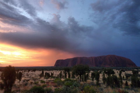 Uluru Small Group Tour Including Sunset - Tourism Gold Coast 4