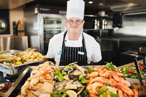 Dinner Buffet Cruise On The Gold Coast - Tourism Gold Coast 4