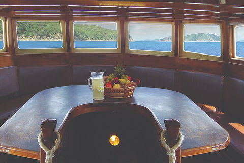 2 Night Whitsunday Islands Cruise On New Horizon From Airlie Beach - Tourism Gold Coast 0