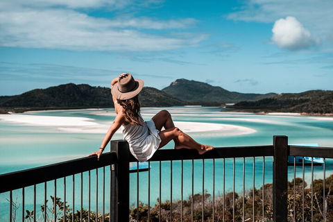 2 Night Whitsunday Islands Cruise On New Horizon From Airlie Beach - Tourism Gold Coast 1