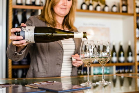 Heritage, Wine & Gin Tours - Tourism Gold Coast 1