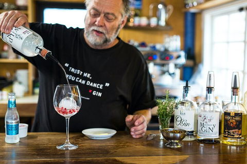 Heritage, Wine & Gin Tours - Tourism Gold Coast 2