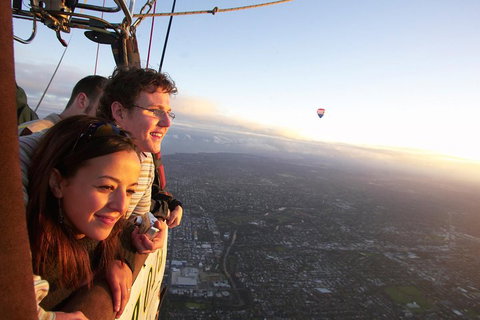 Melbourne Balloon Flights, The Peaceful Adventure - Tourism Gold Coast 1