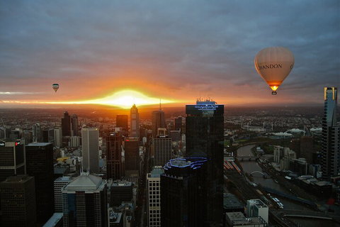 Melbourne Balloon Flights, The Peaceful Adventure - Tourism Gold Coast 5