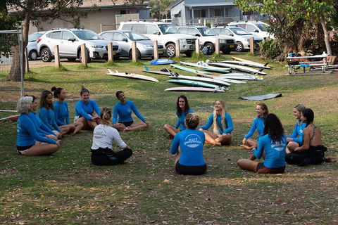 Monthly Intro / Beginner Surf Clinics For Women - Byron Bay / Lennox Head - Tourism Gold Coast 4