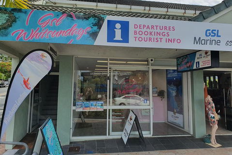 Reef And Island Scenic Flight From Airlie Beach - Tourism Gold Coast 2