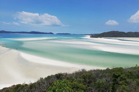 2-Night Whitsundays Sailing Cruise Incl. Whitehaven Beach & Great Barrier Reef - Tourism Gold Coast 1