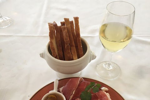 Personalised, All-inclusive Day Tours Of The Hunter Valleys Finest Venues - Tourism Gold Coast 2