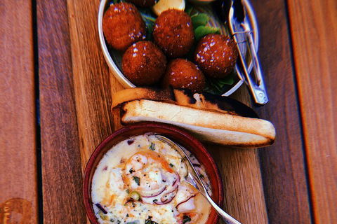 Personalised, All-inclusive Day Tours Of The Hunter Valleys Finest Venues - Tourism Gold Coast 4